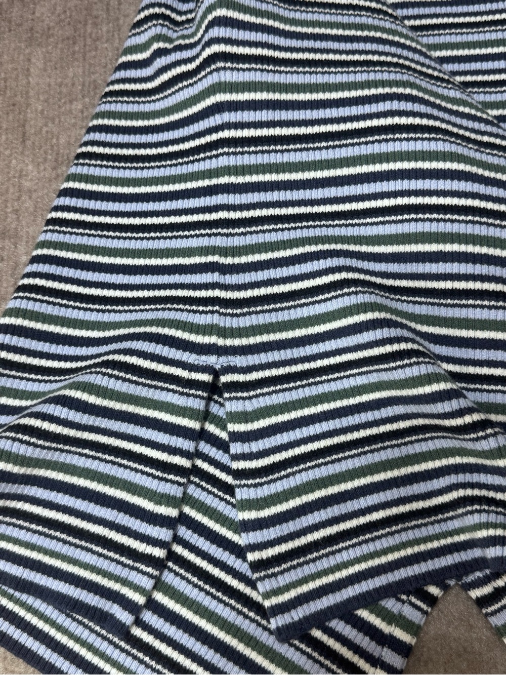 Abercrombie & Fitch Women Ribbed Knit Henley Short Sleeve Sweater Top Size Large - Picture 9 of 9